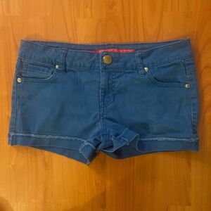 Women’s Tinseltown Size 5 blue jean shorts